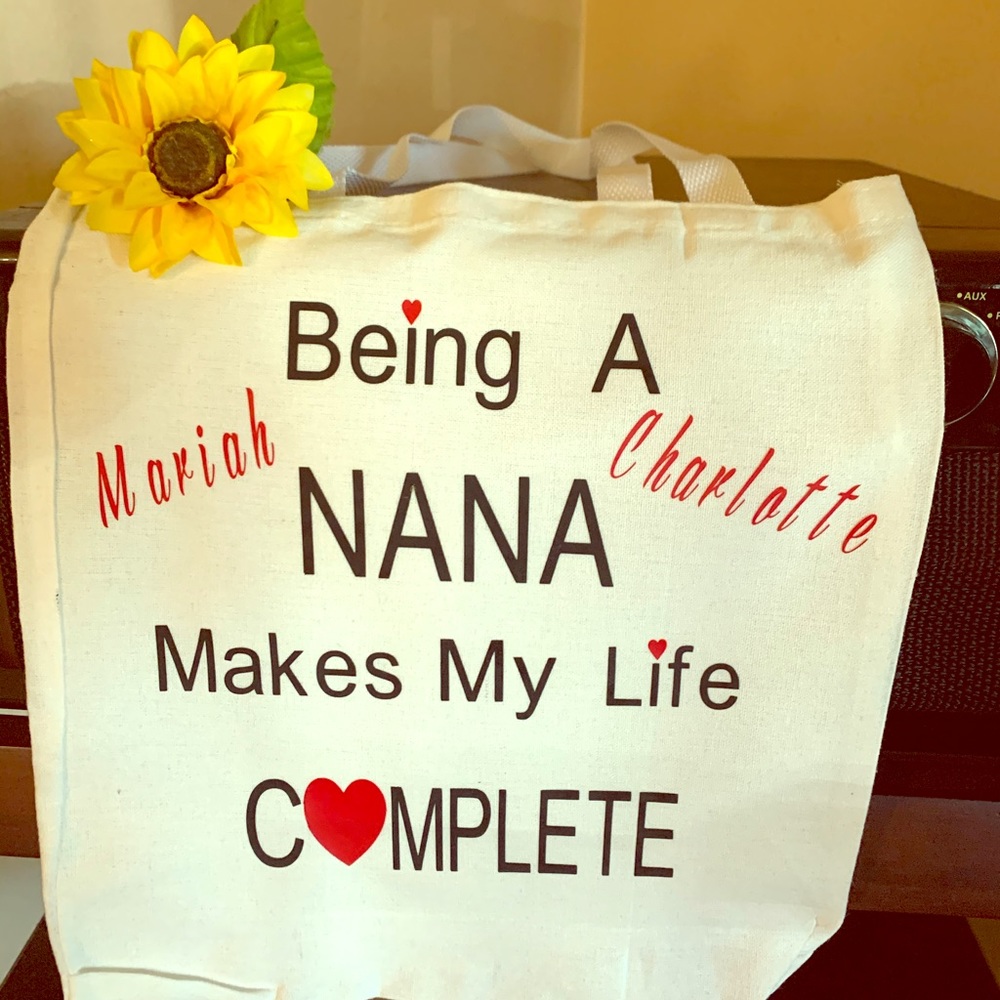 I have these bags ready to decorate it for you 🌻